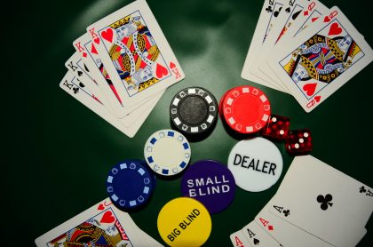 Blinds in Poker
